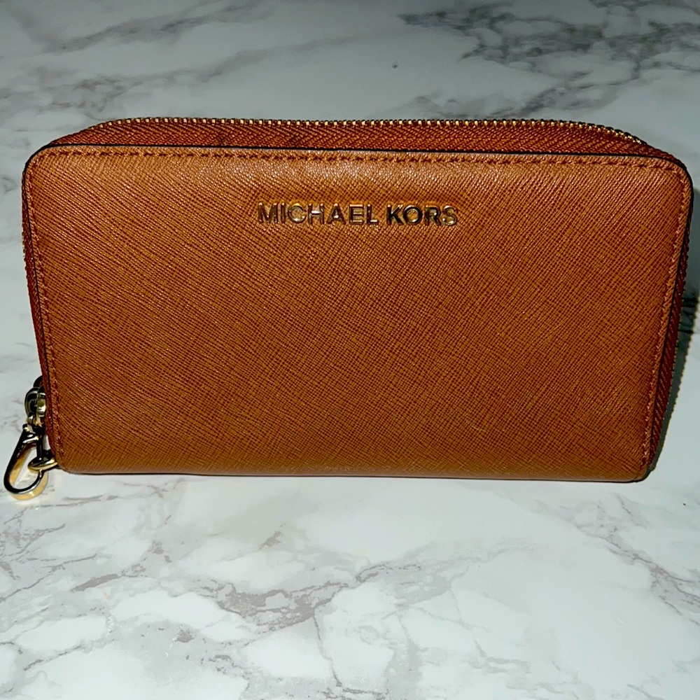 Tan Michael Kors Wallet